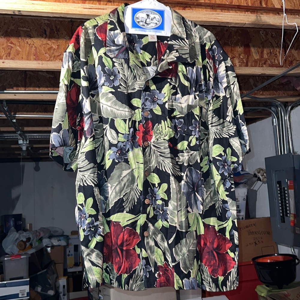 Hawaiian button up